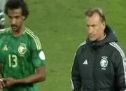 英雄联盟总决赛2025-沙特防线坚固，成功挡住对手疯狂进攻