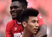 英雄联盟总决赛-四川FC客场逆转取胜，表现出色