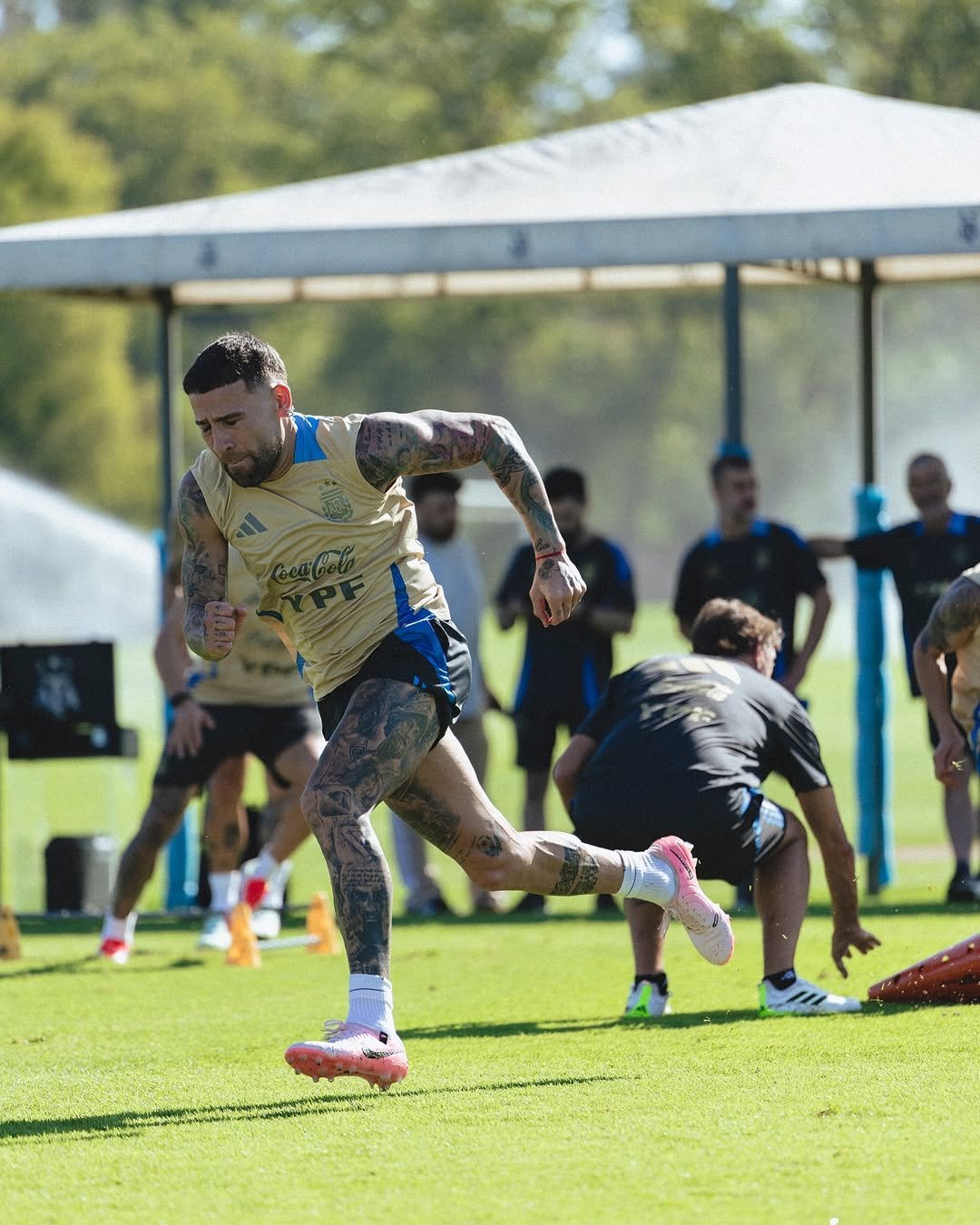 包含阿根廷教练组调整备战战术,备受瞩目的词条 包含阿根廷教练组调整备战战术,备受瞩目的词条