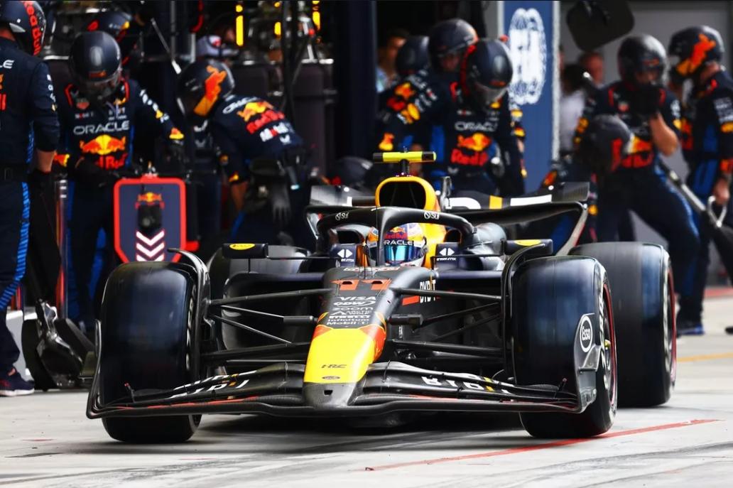 关于红牛二队碾压索伯车队，佩雷兹关键制胜的信息