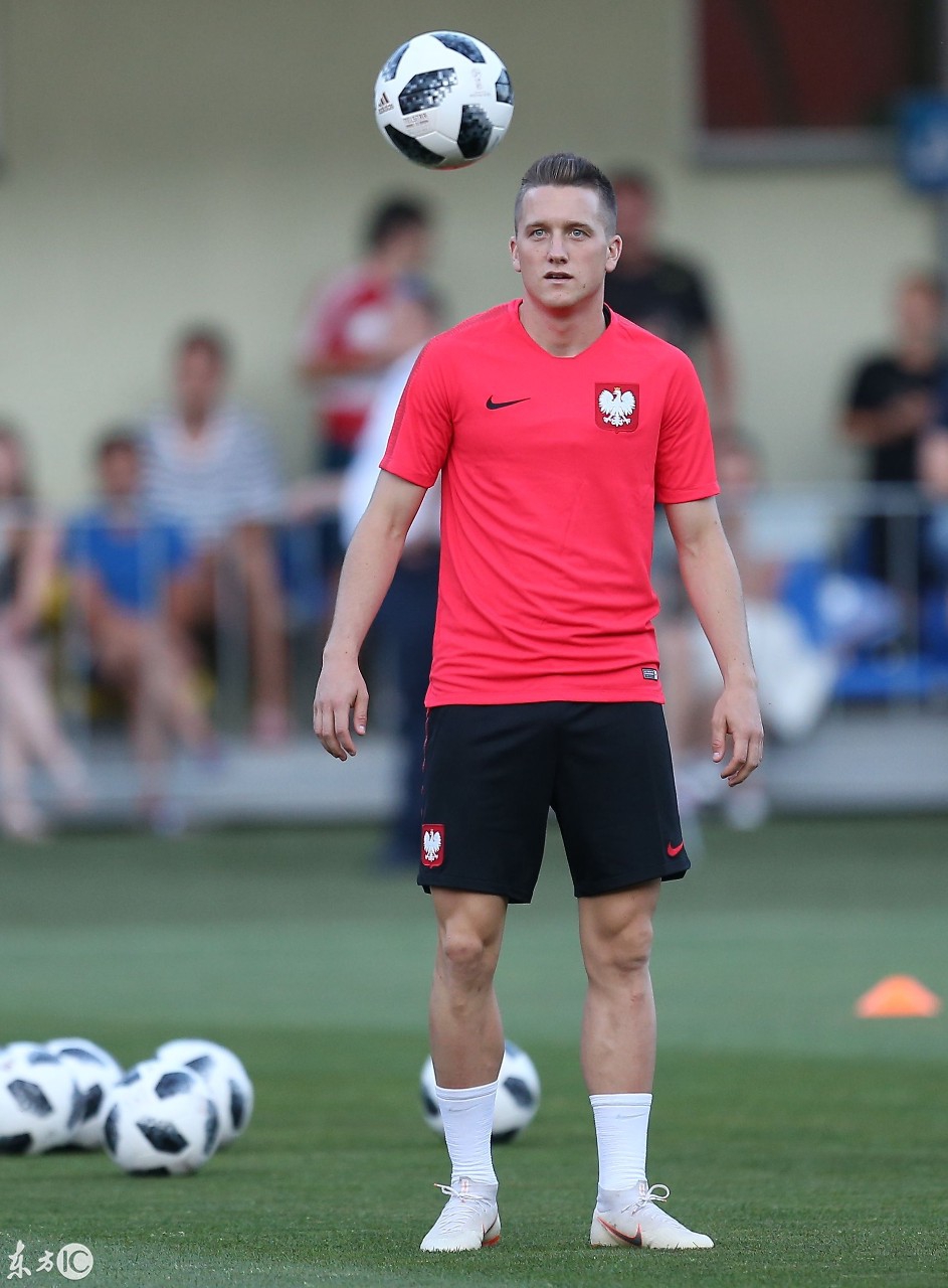 关于波兰队力克法国队，奥恰洛夫扛起全队的信息