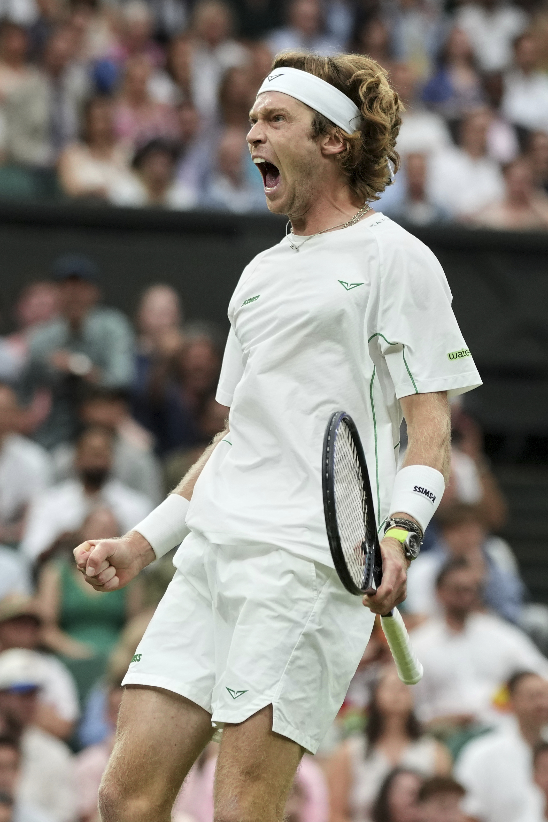 ATP总决赛完胜温网,阿尔卡拉斯刷新纪录 ATP总决赛完胜温网,阿尔卡拉斯刷新纪录