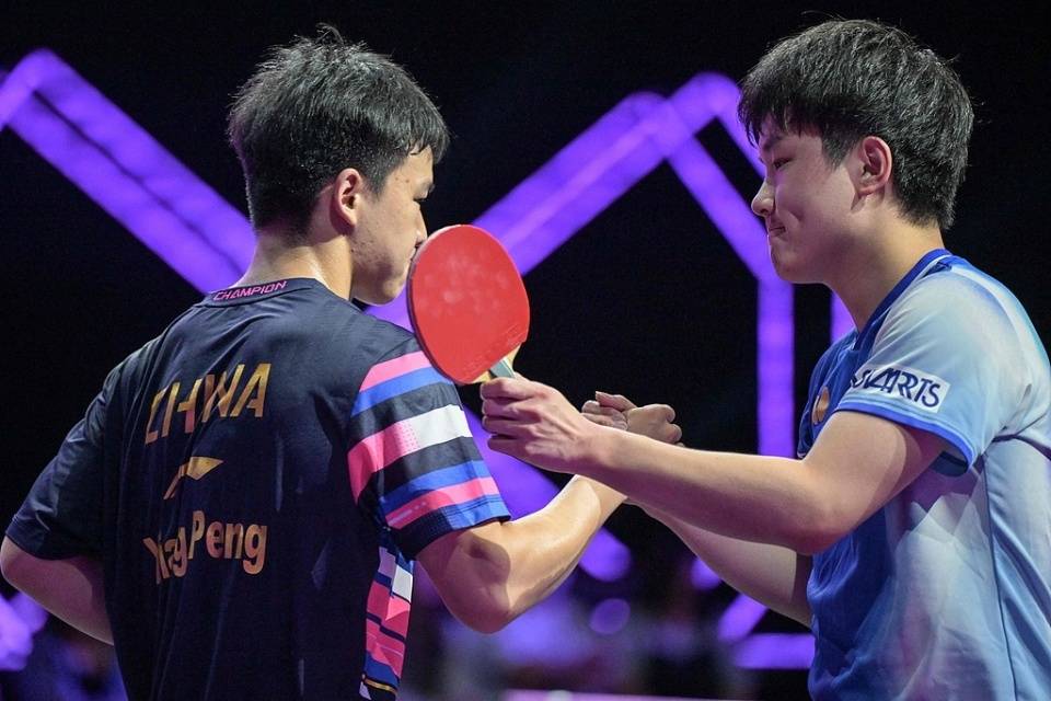 德国队轻取中国队,张本智和惊艳四座 德国队轻取中国队,张本智和惊艳四座