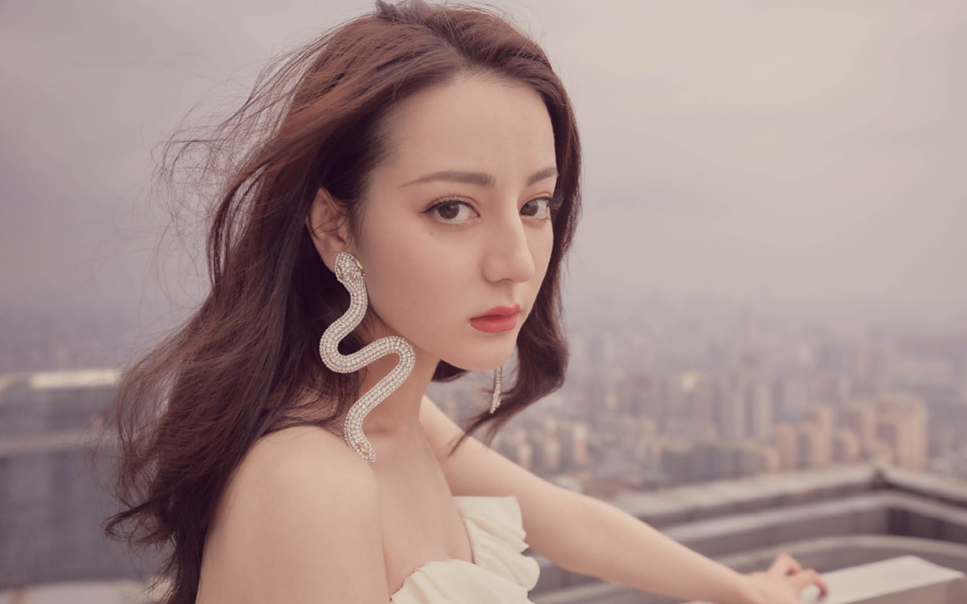 巨人倒下时,凡人如何改写剧本,从新西兰掀翻西班牙到莫德里奇德比夜的魔法