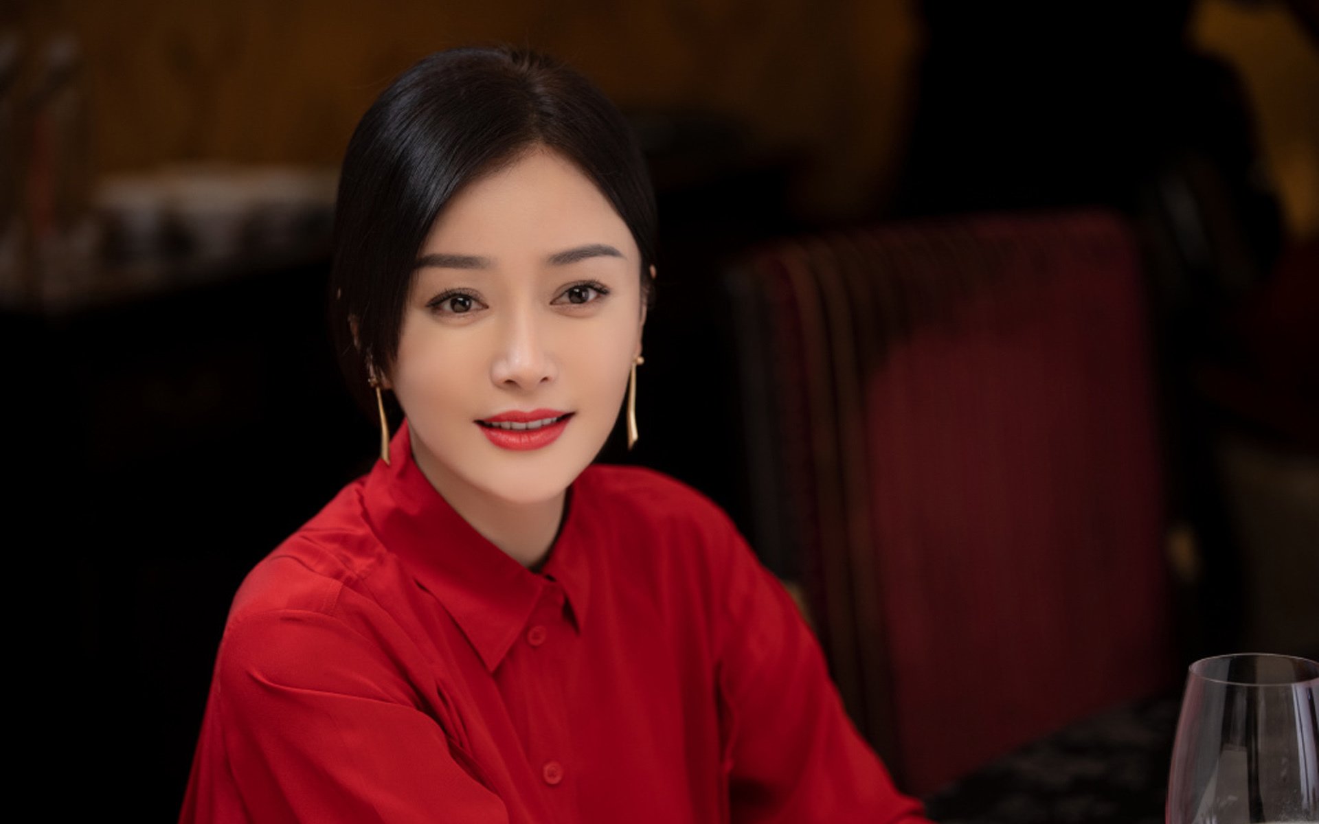王权更迭之夜,2026世界杯E组巅峰对决,瑞士铁骑踏碎智利美梦,佩德里独舞点亮北美苍穹